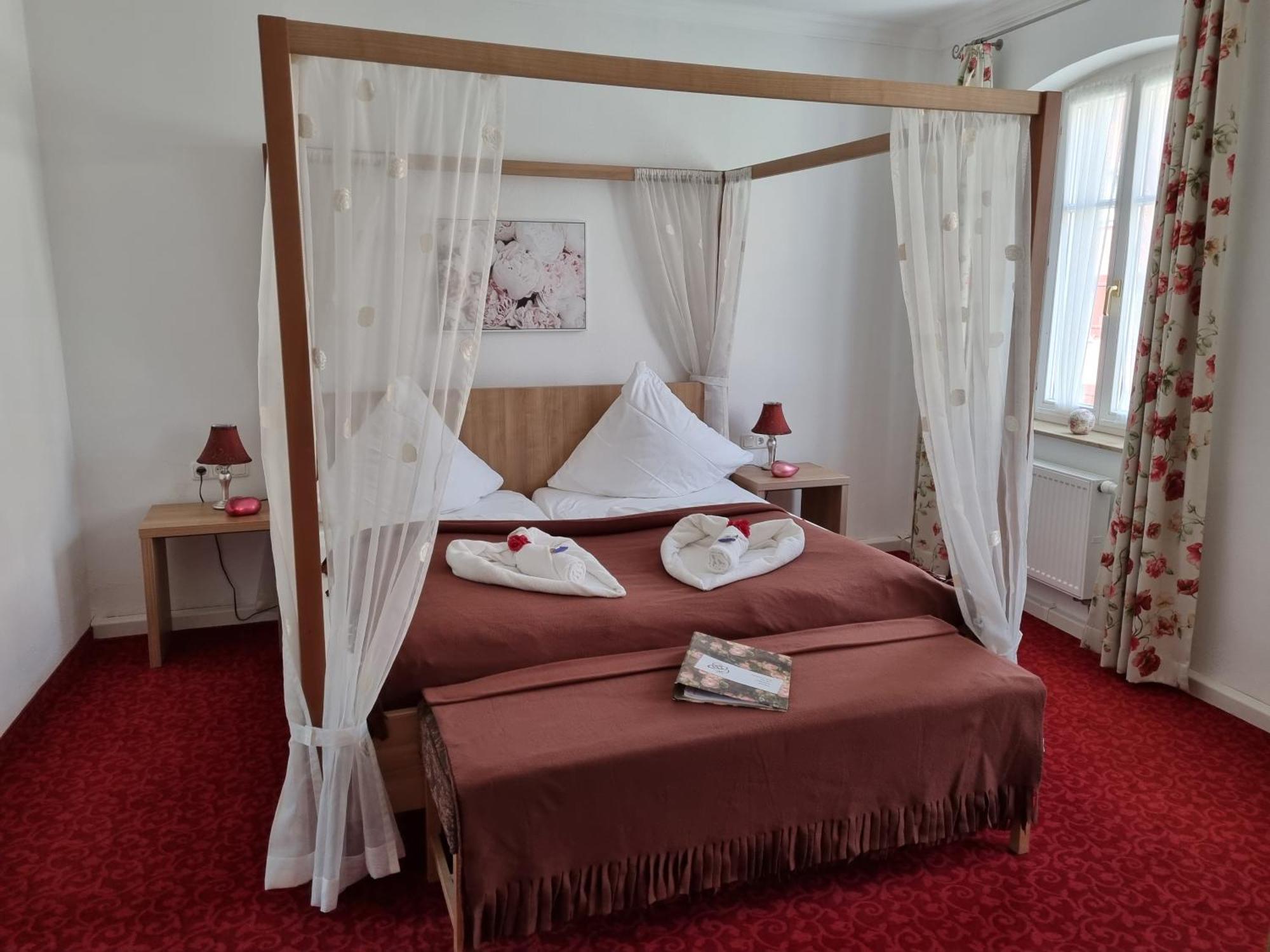 Boutiquehotel Goldene Rose - Self-check-in Hotel 3*